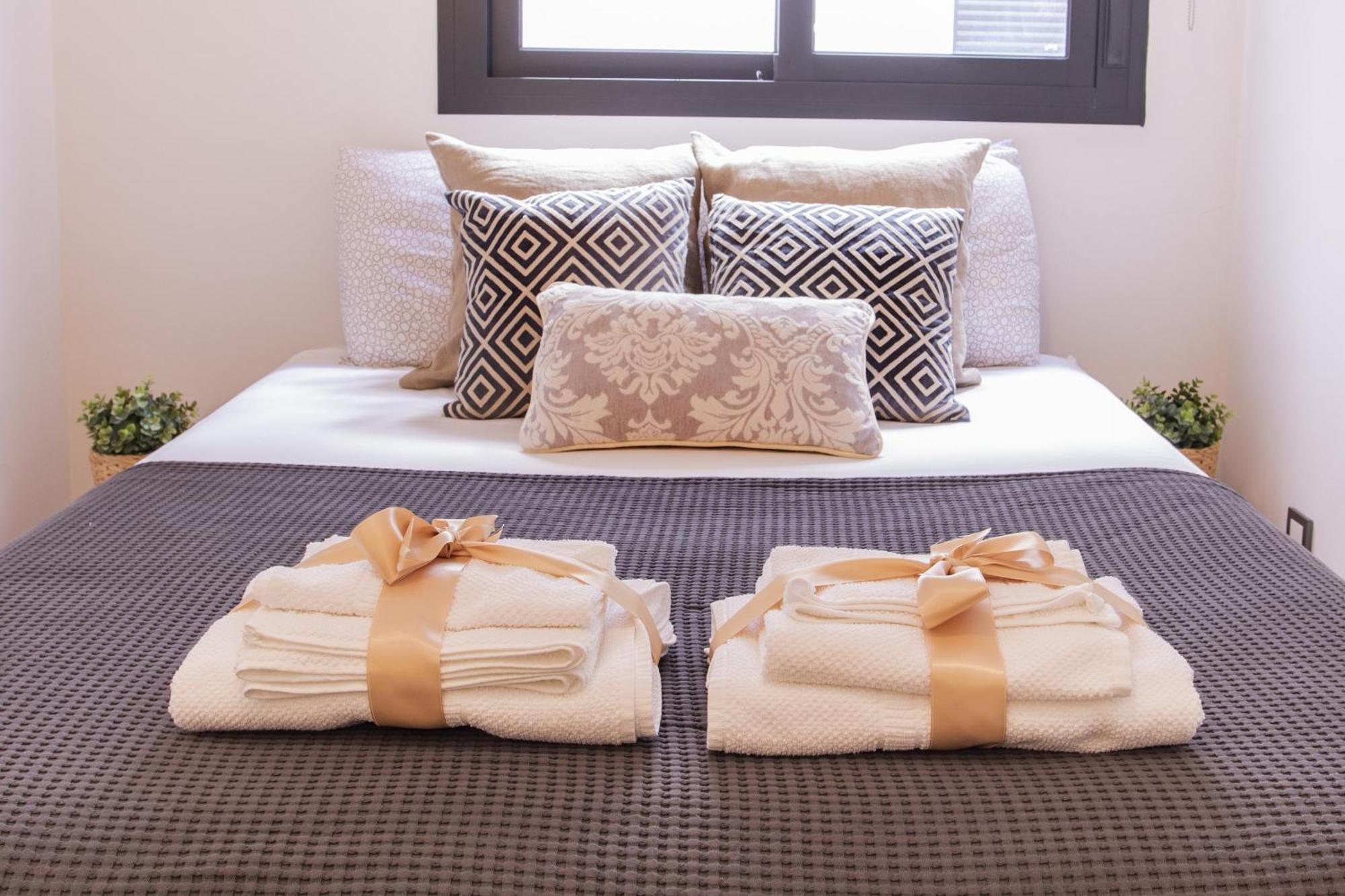 -Malagasunapts- Rooftop Pool & Free Parking Εξωτερικό φωτογραφία